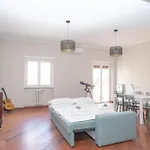 Stile E Spazio Nel Cuore Di * Rom